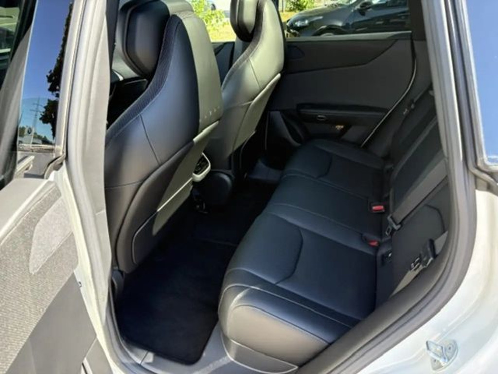 Mazda CX-6e