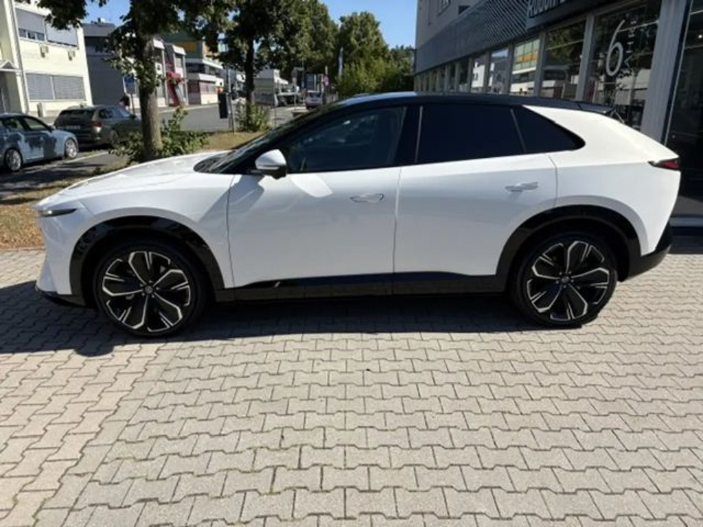 Mazda CX-6e