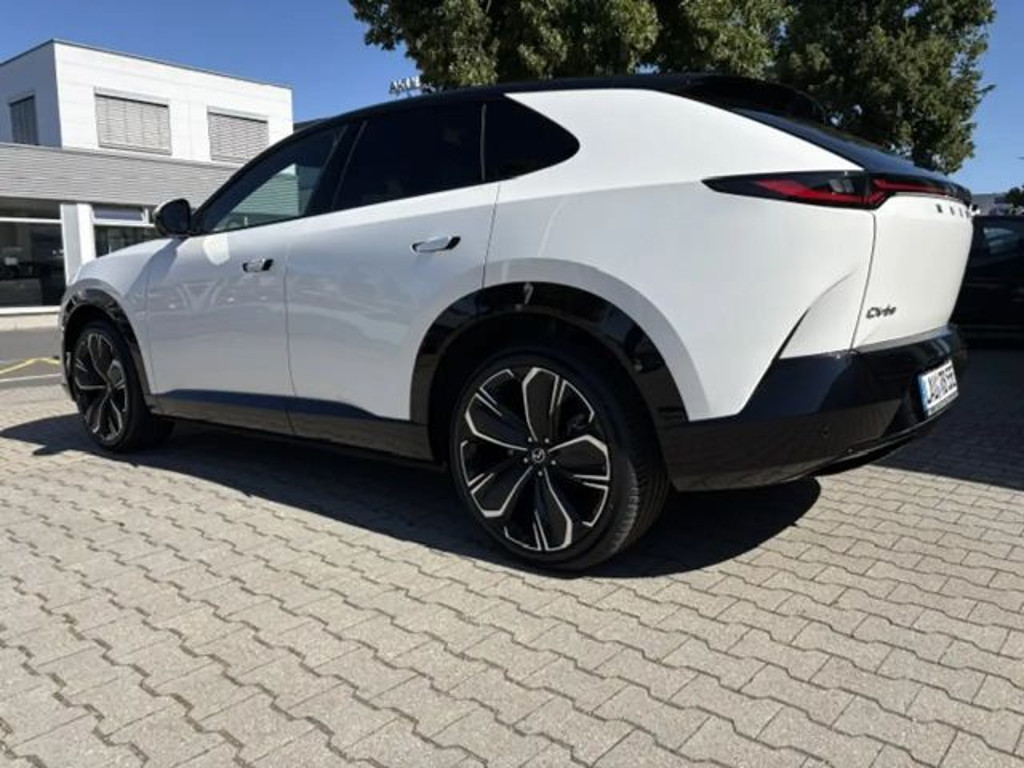 Mazda CX-6e