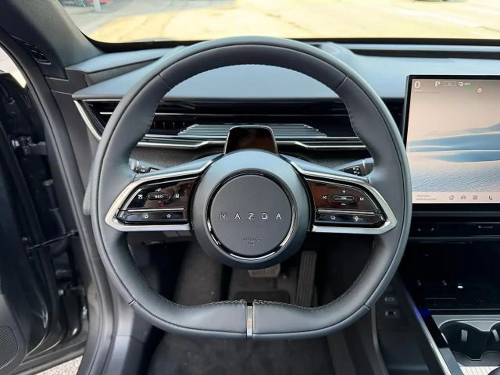 Mazda CX-6e