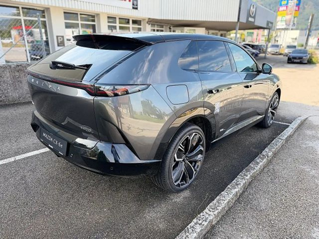 Mazda CX-6e