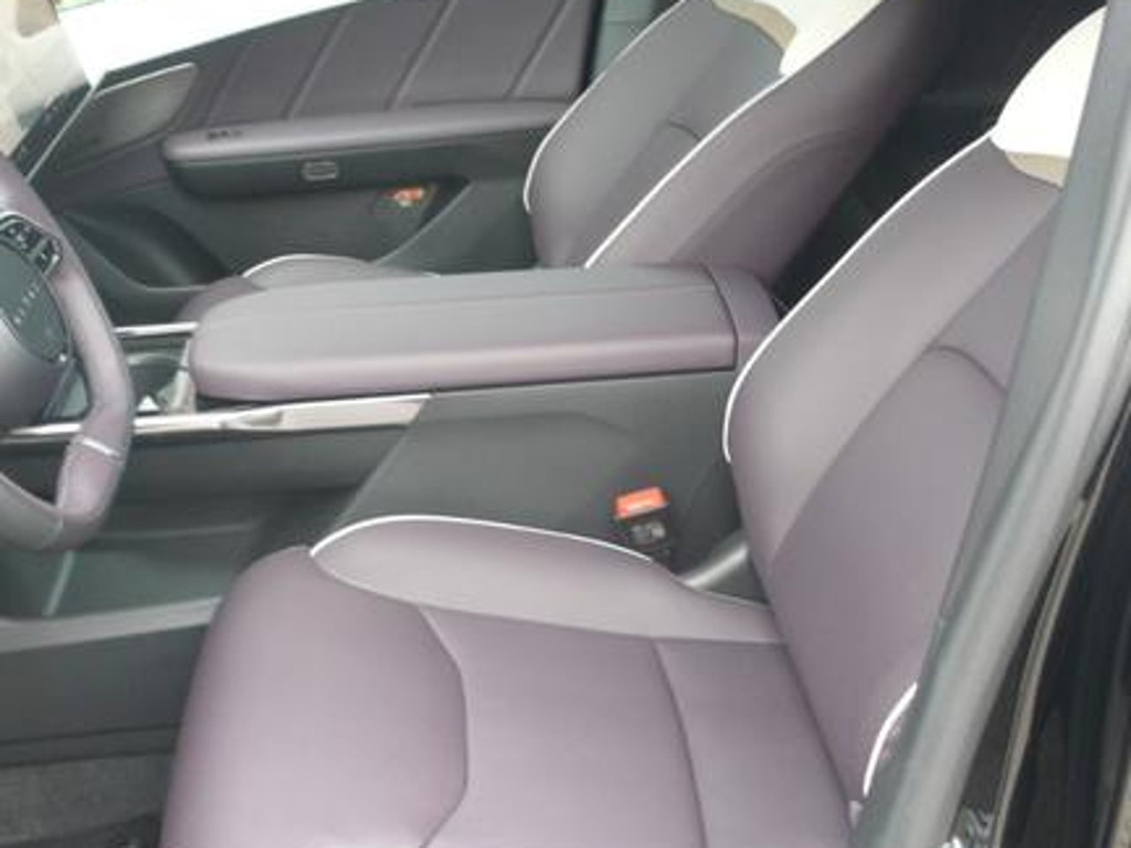 Mazda CX-6e