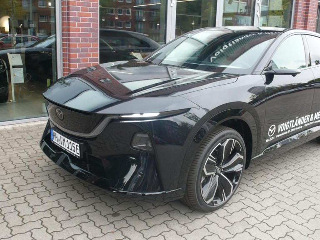 Mazda CX-6e