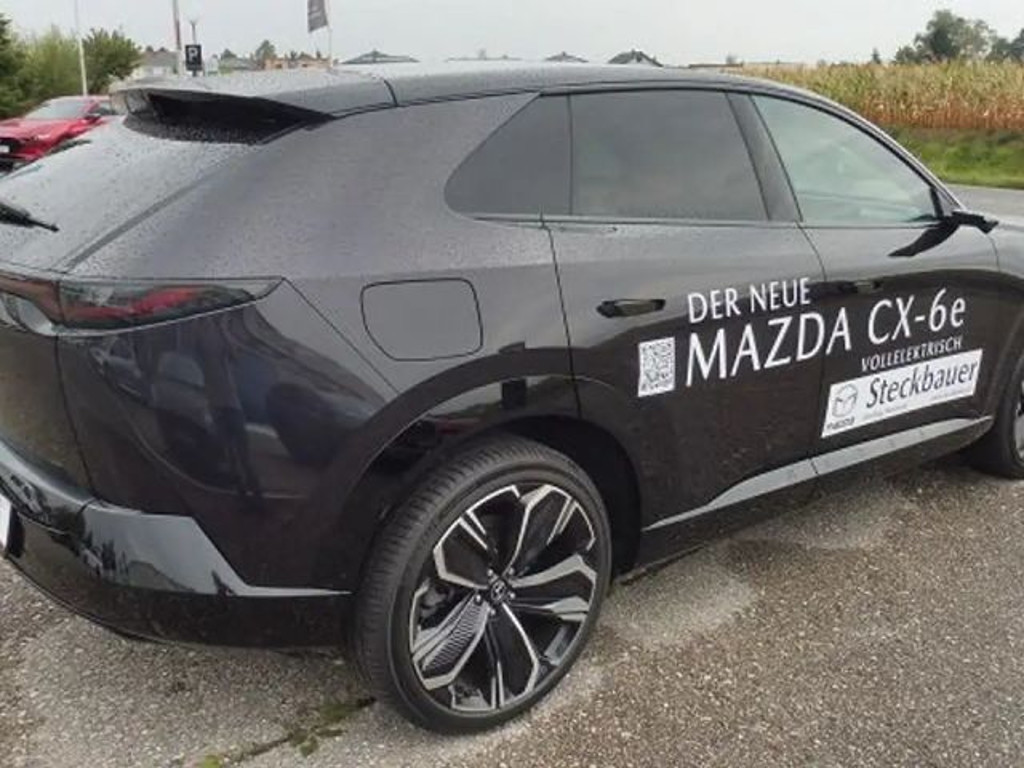 Mazda CX-6e