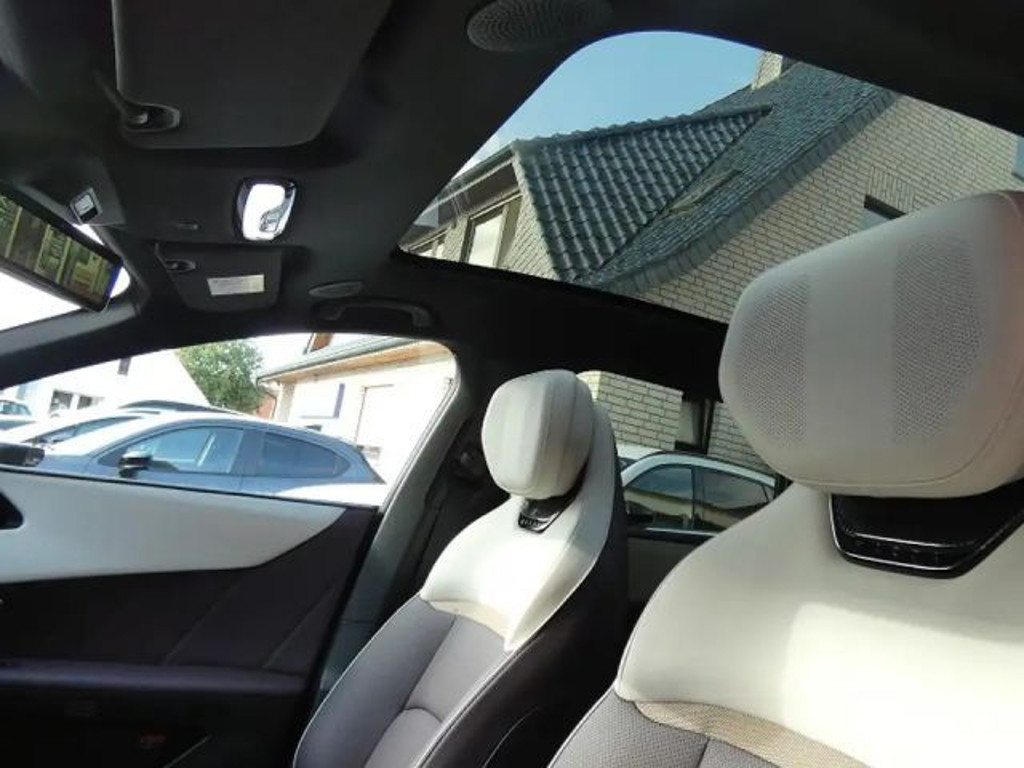 Mazda CX-6e