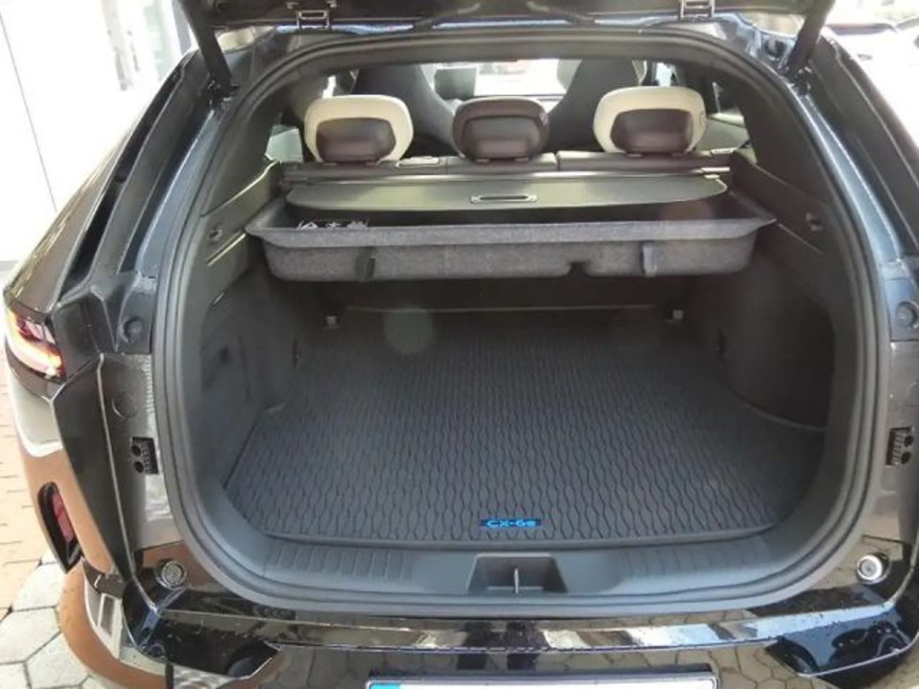 Mazda CX-6e