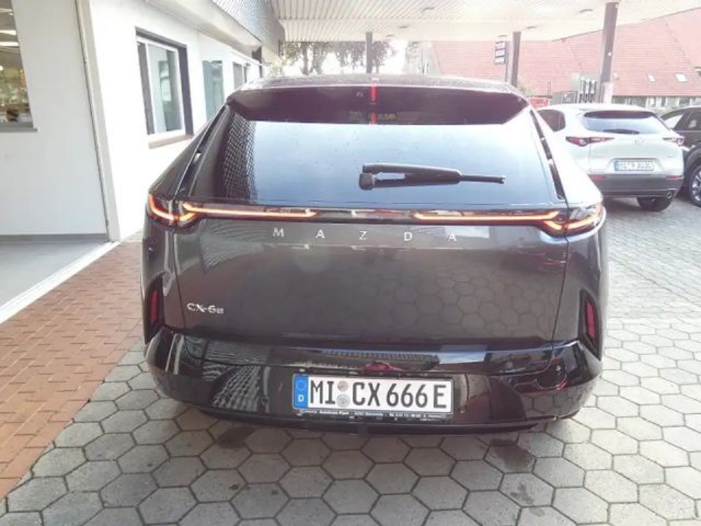 Mazda CX-6e