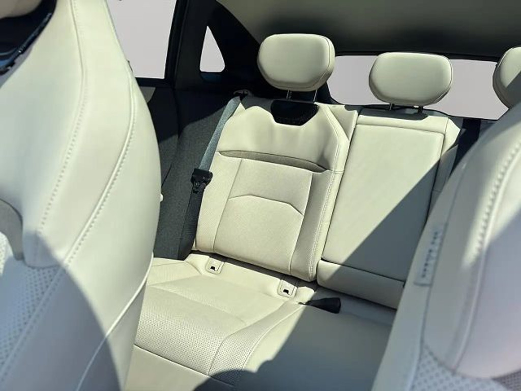 Mazda CX-6e