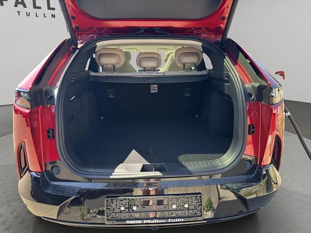Mazda CX-6e
