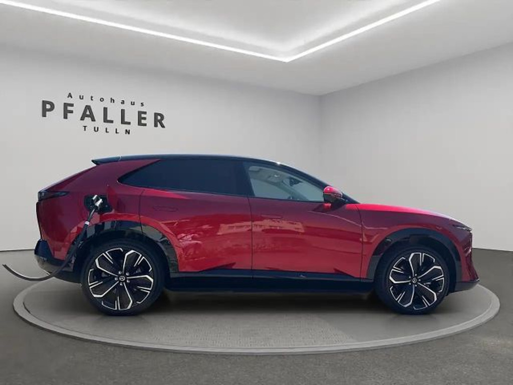 Mazda CX-6e