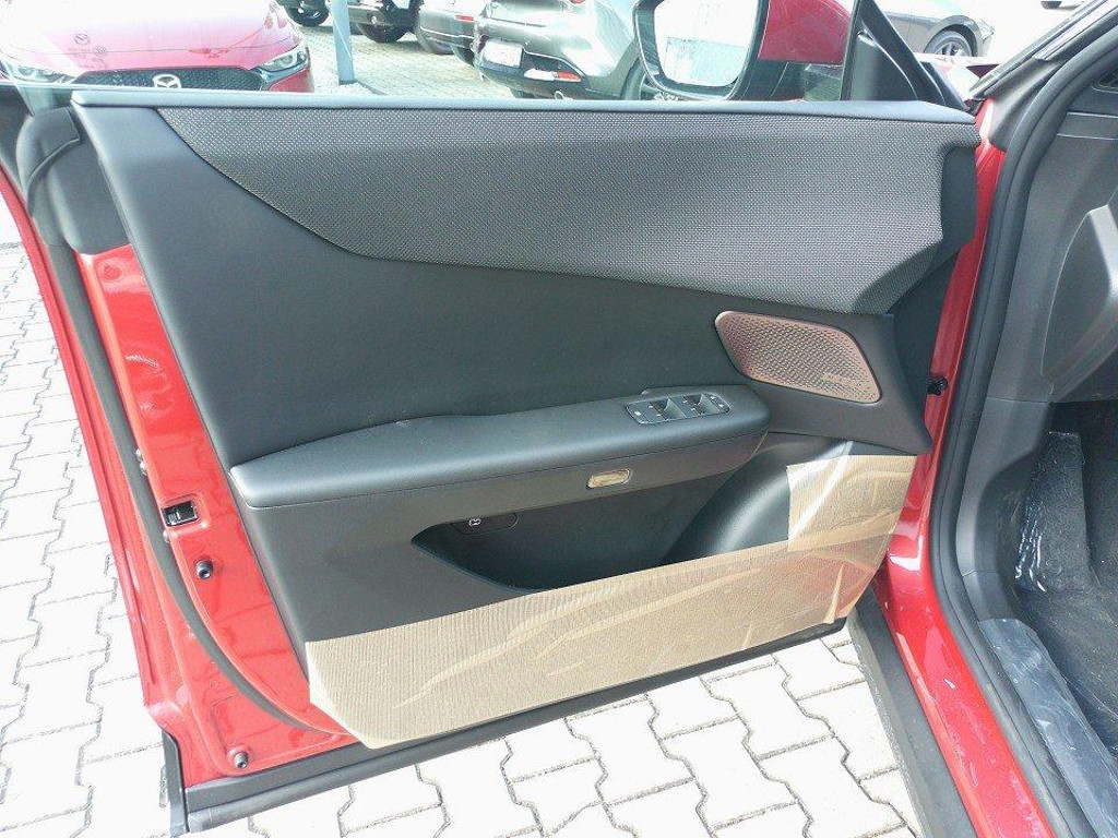 Mazda CX-6e