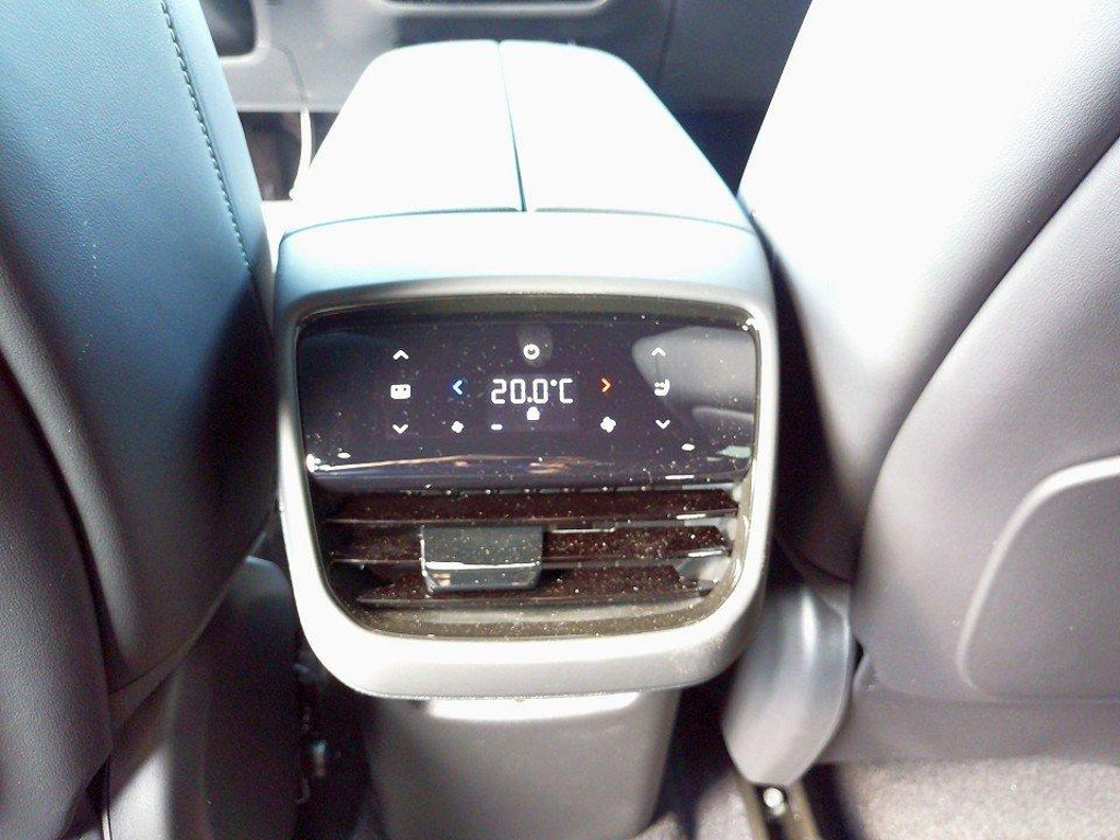 Mazda CX-6e