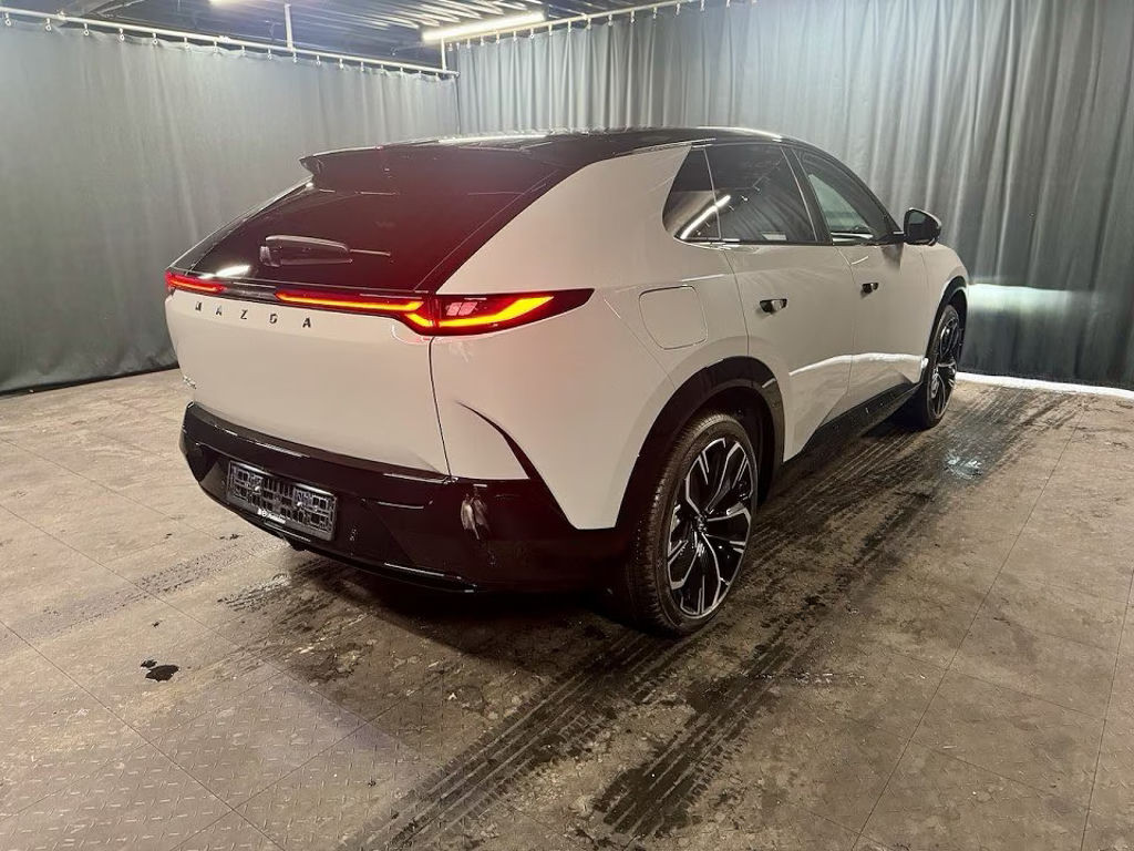 Mazda CX-6e