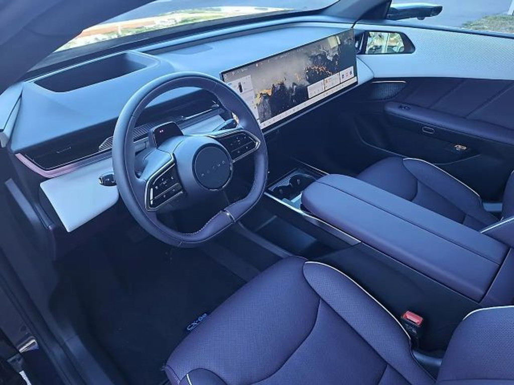 Mazda CX-6e
