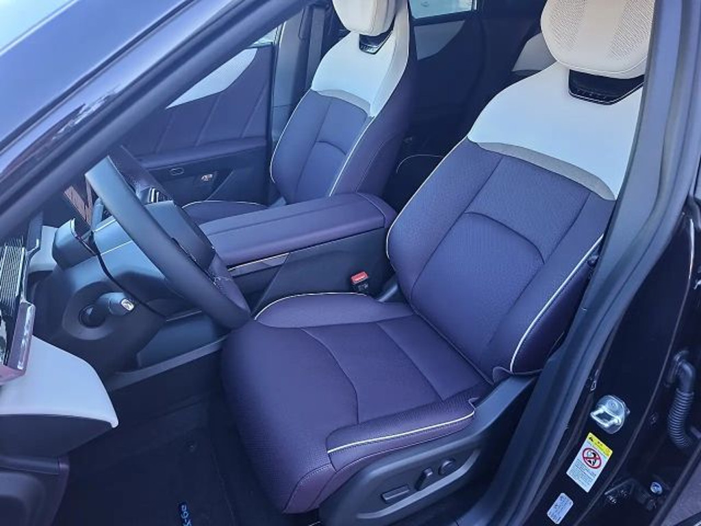 Mazda CX-6e