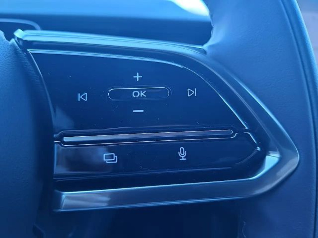 Mazda CX-6e