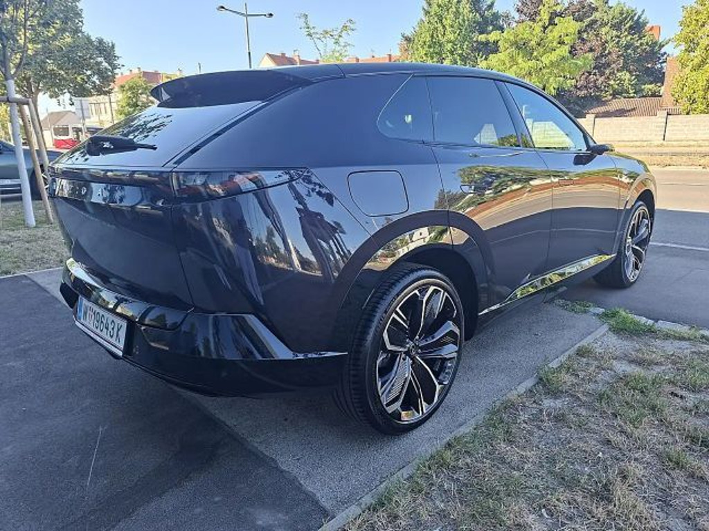 Mazda CX-6e