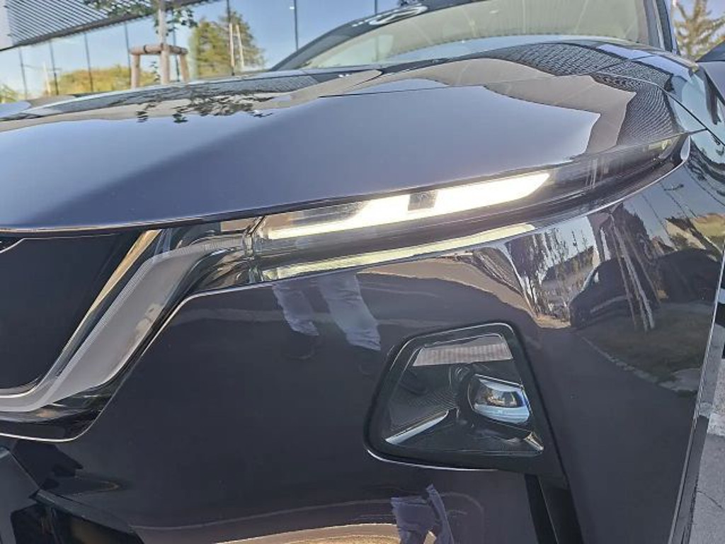 Mazda CX-6e