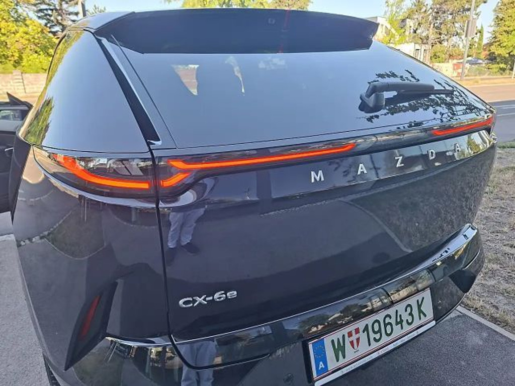 Mazda CX-6e