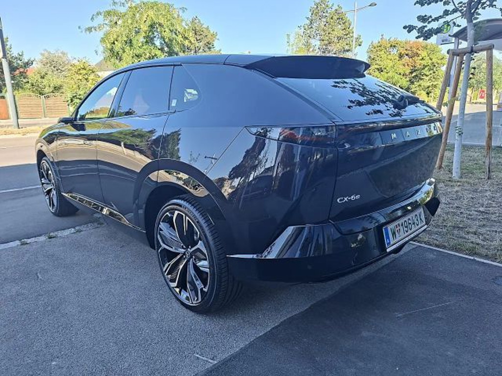 Mazda CX-6e
