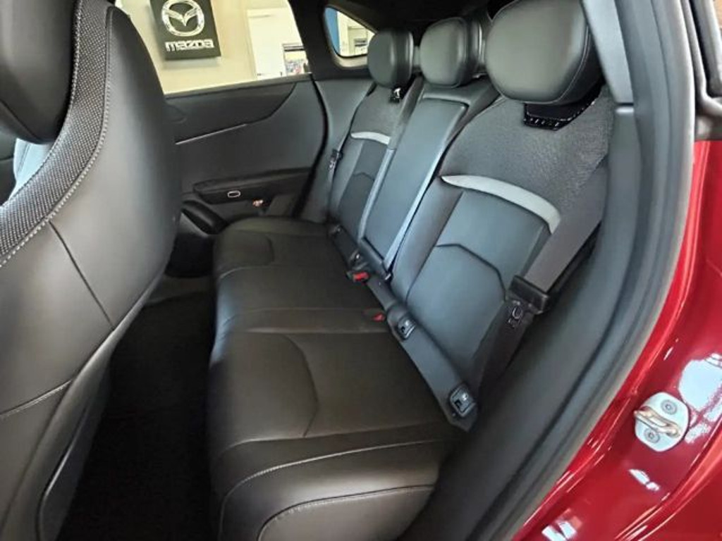 Mazda CX-6e