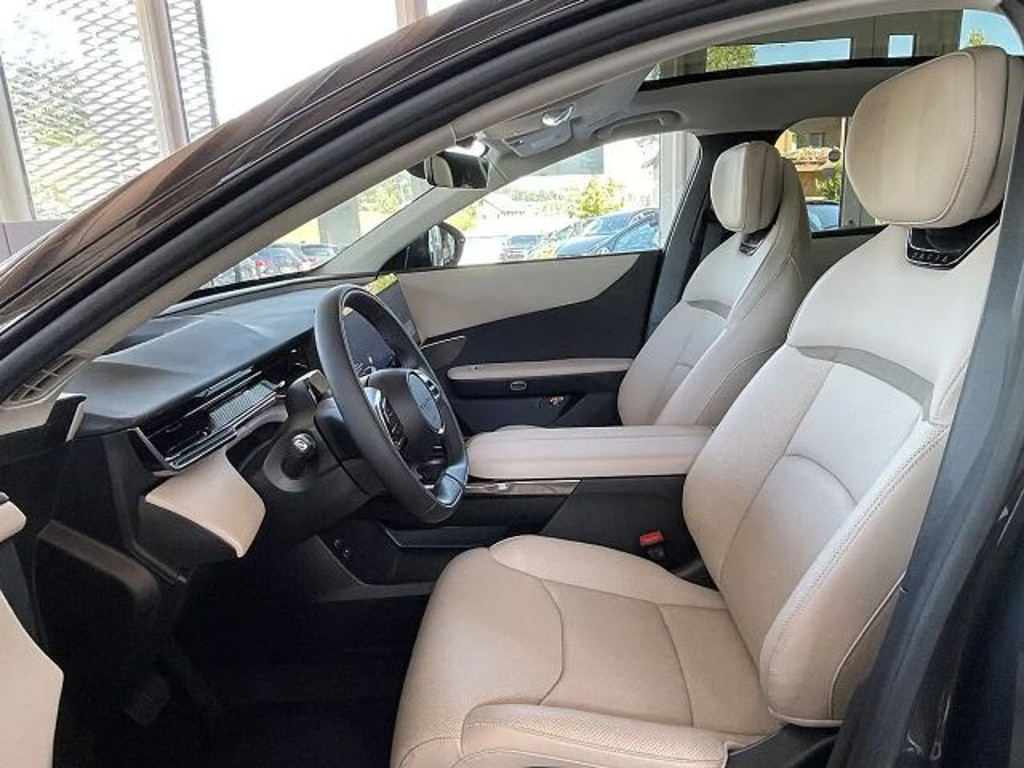 Mazda CX-6e