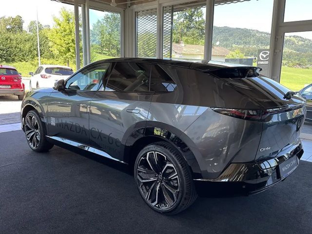 Mazda CX-6e
