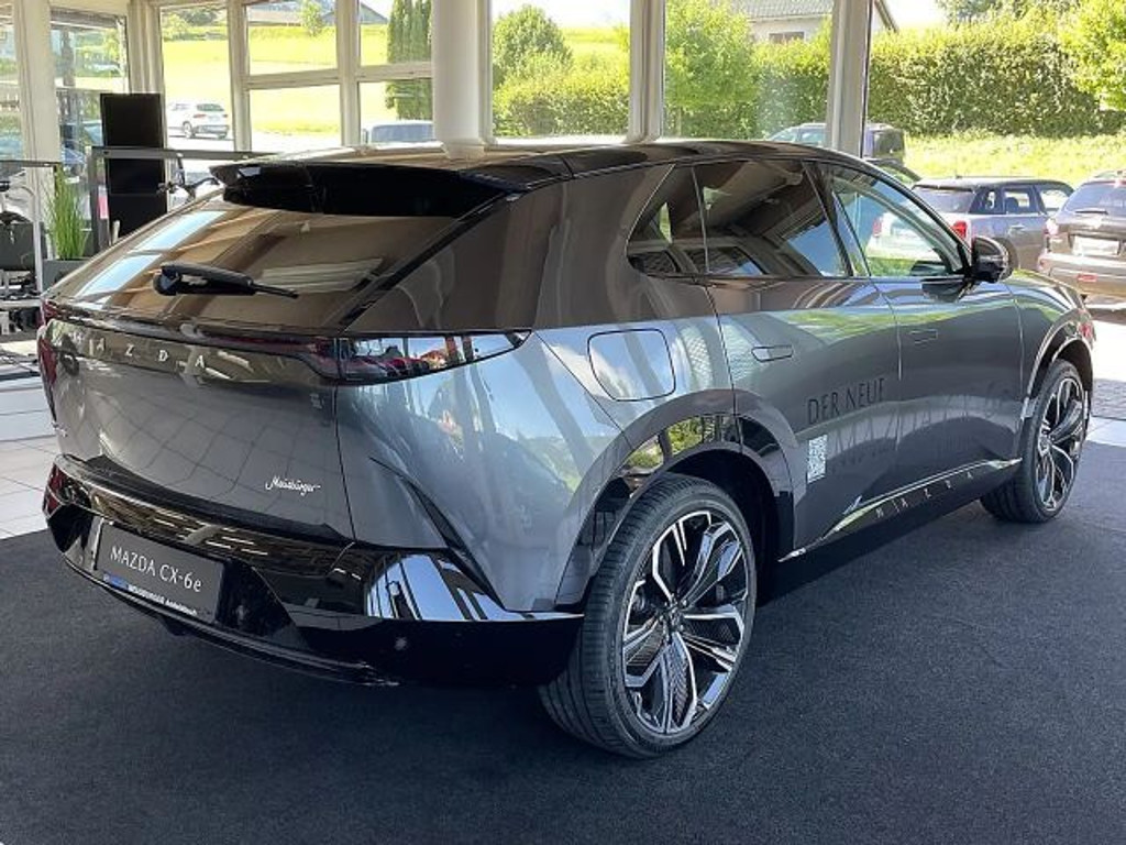 Mazda CX-6e