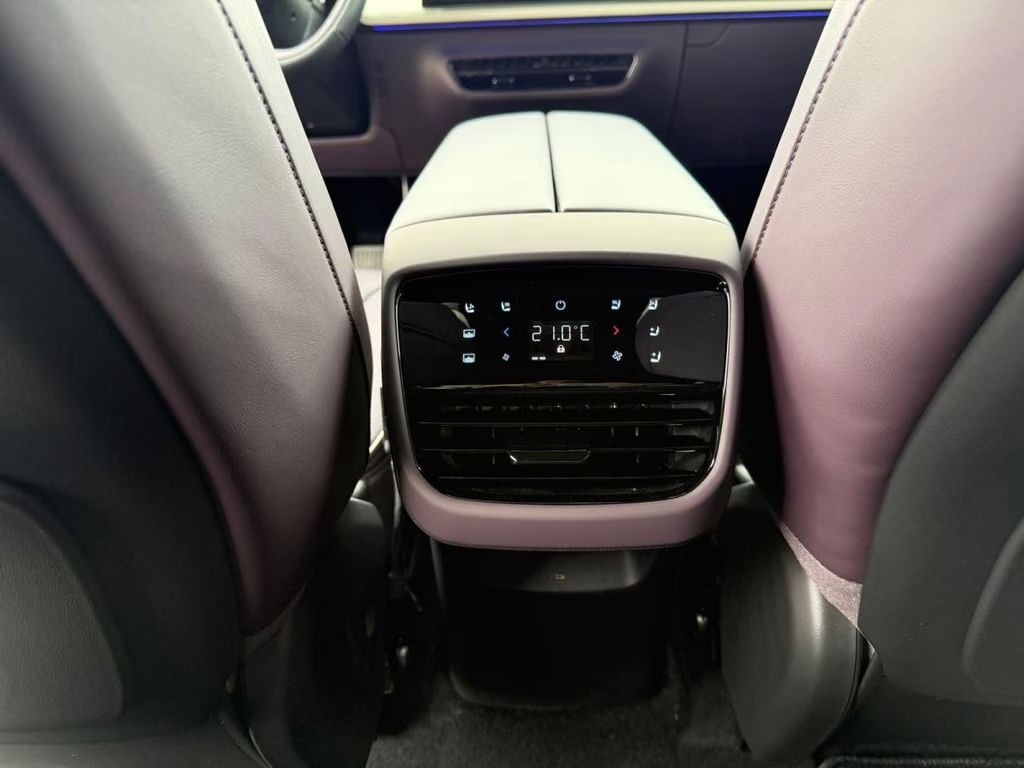 Mazda CX-6e