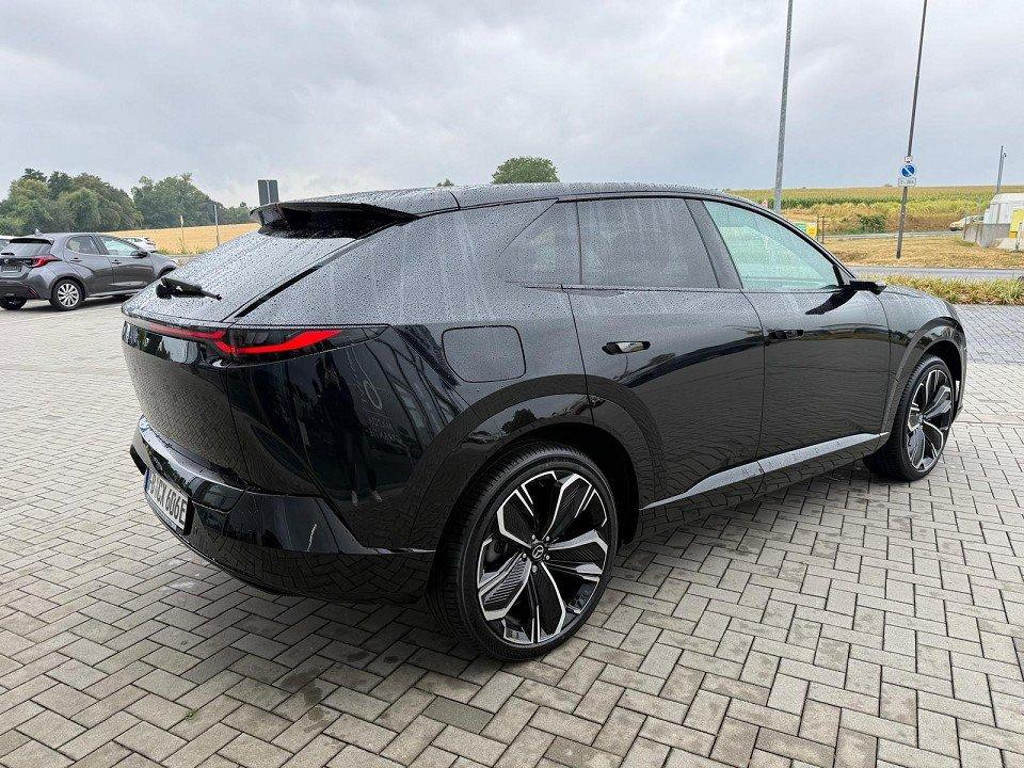 Mazda CX-6e