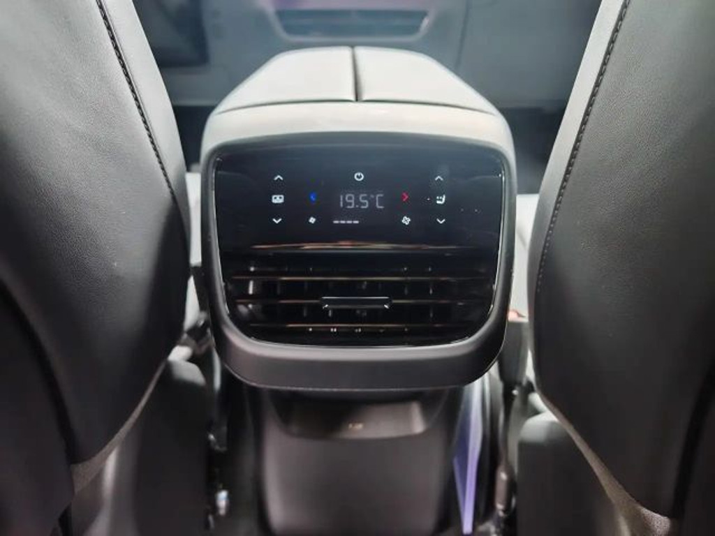 Mazda CX-6e