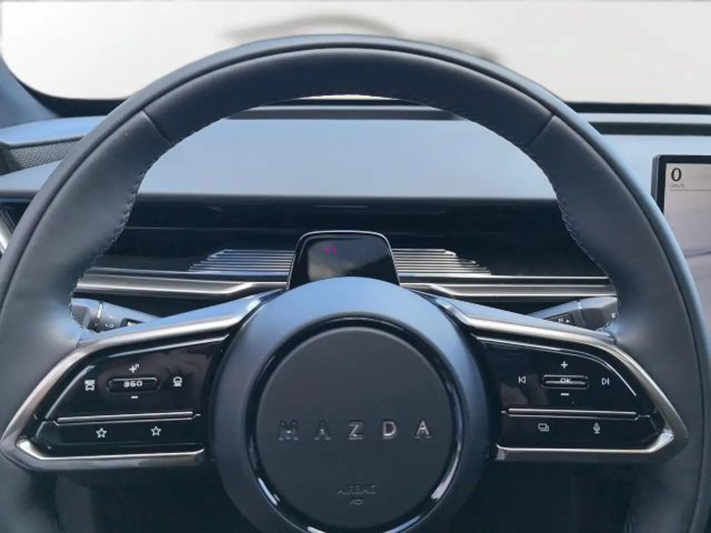 Mazda CX-6e