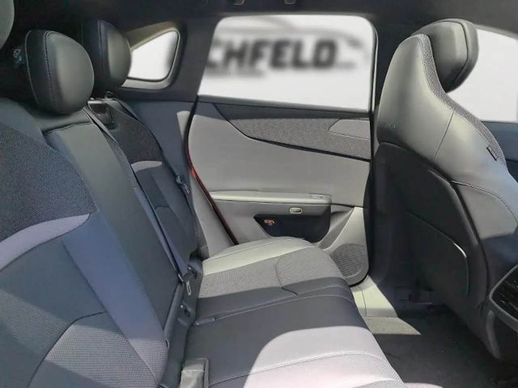 Mazda CX-6e