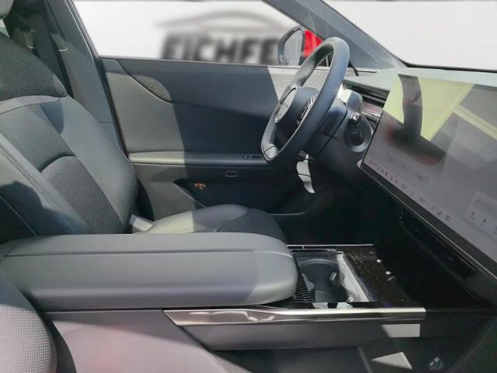 Mazda CX-6e