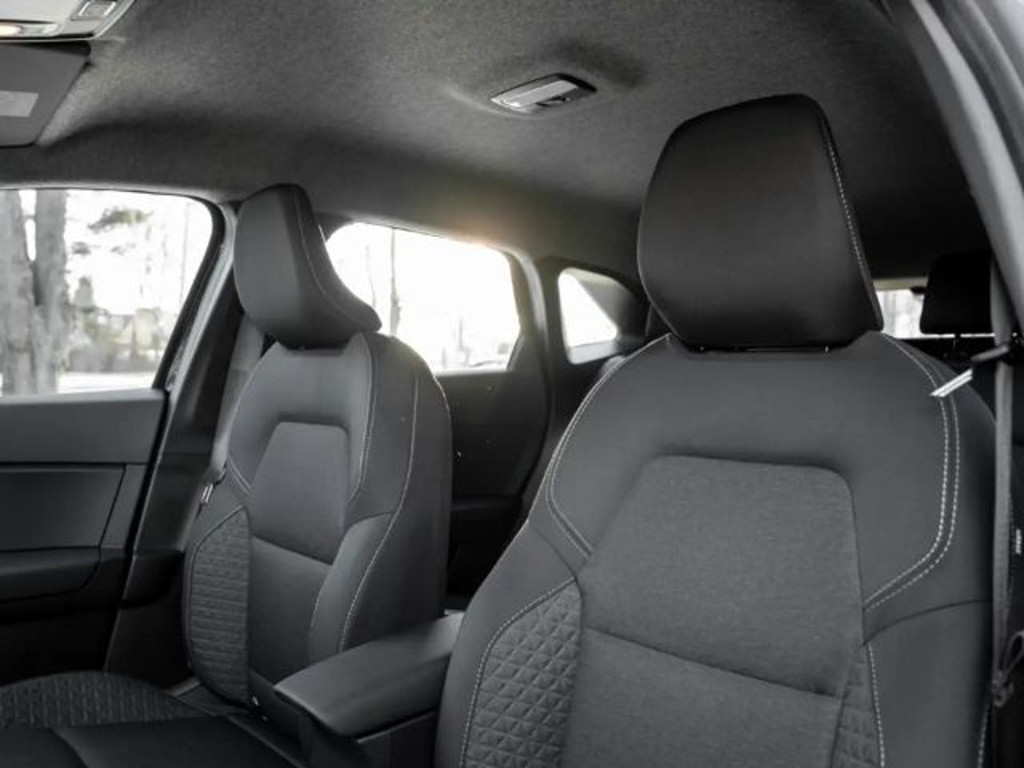 Mitsubishi Grandis Diamant Plus Klimaautom LED DAB Digitales Cockpit