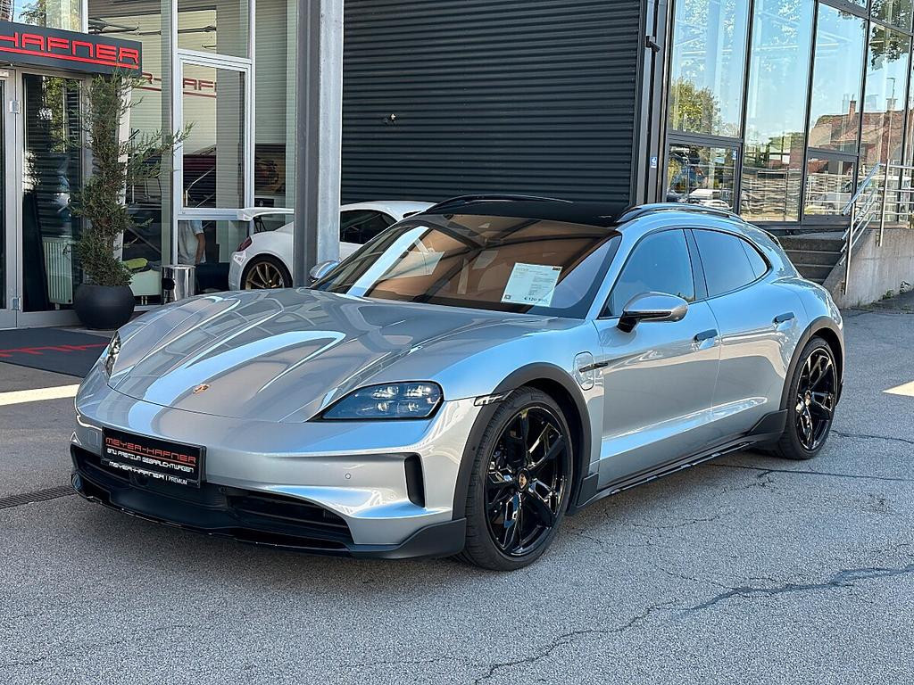 Porsche Taycan 4S Cross Turismo
