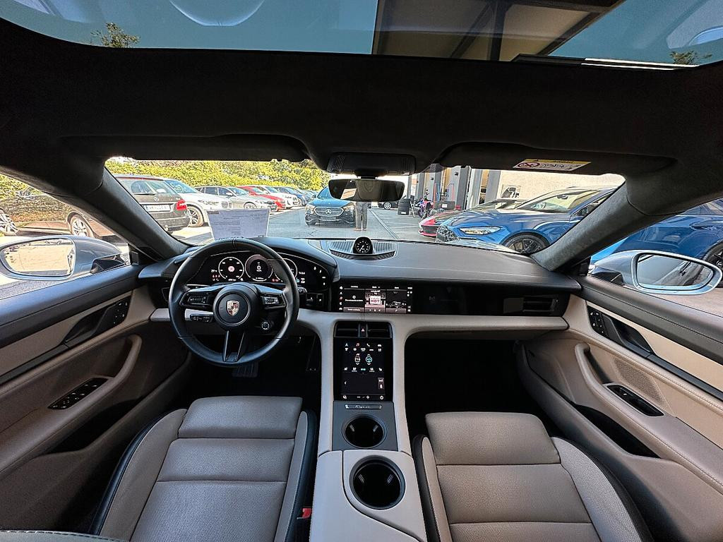 Porsche Taycan