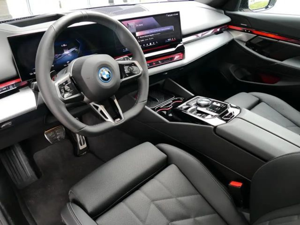 BMW i5