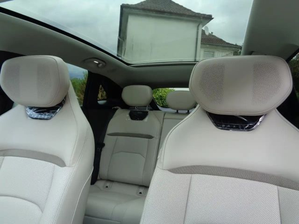 Mazda CX-6e