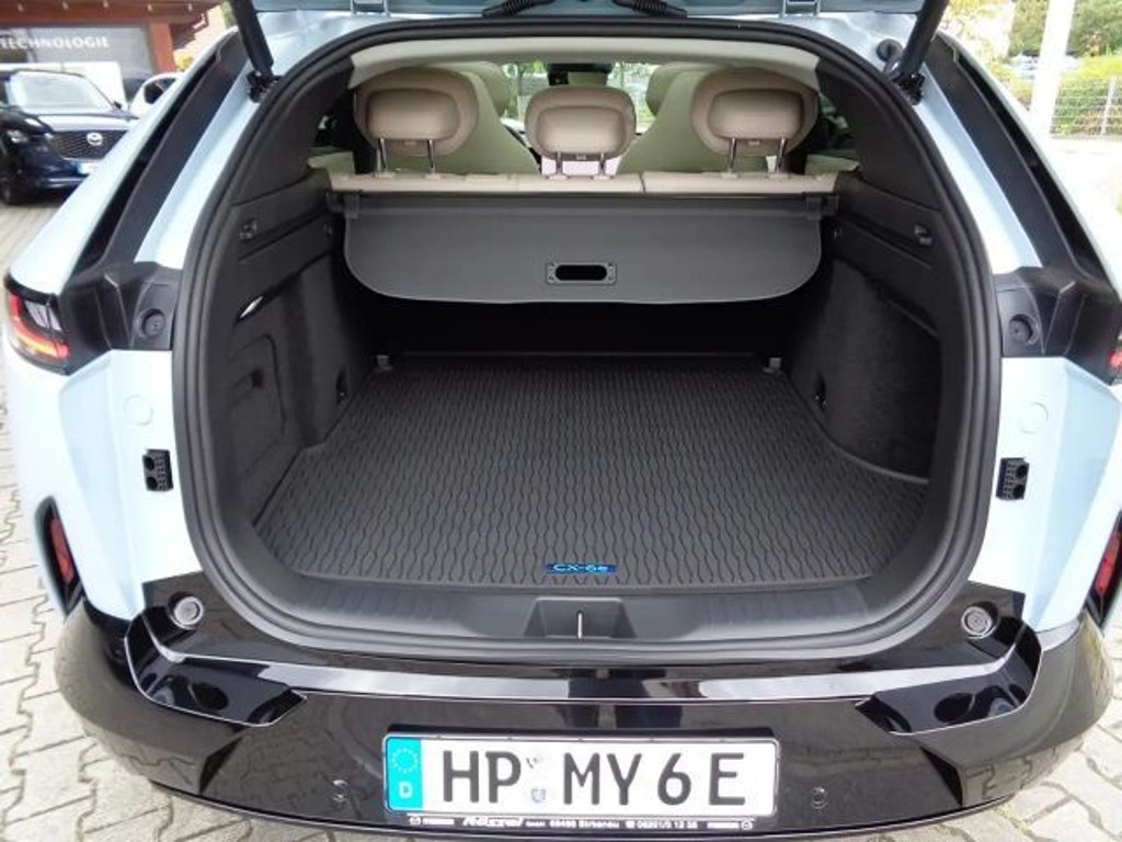 Mazda CX-6e