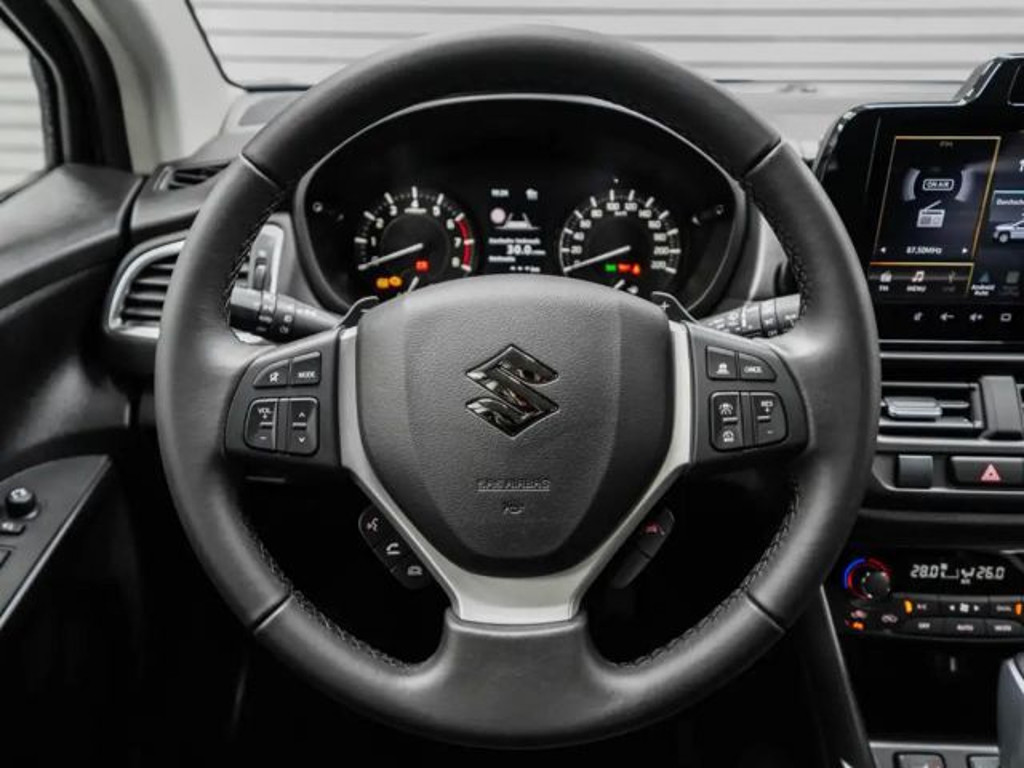 Suzuki S-Cross
