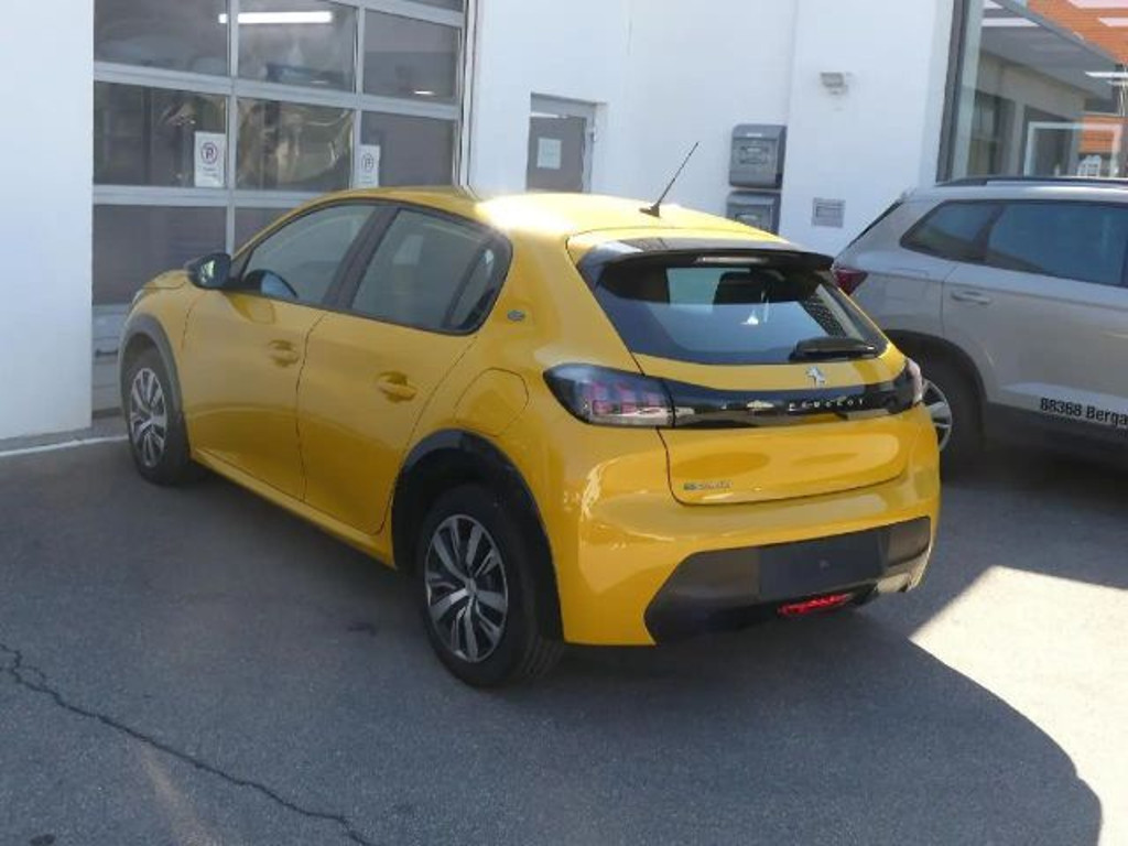 Peugeot e-208