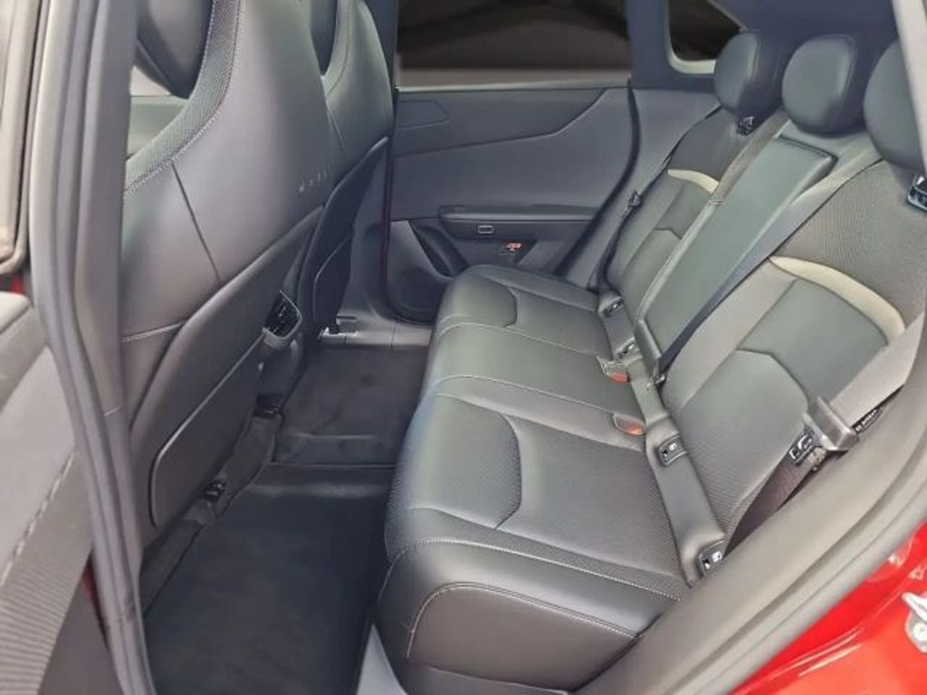 Mazda CX-6e