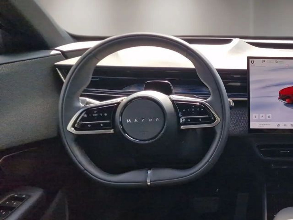 Mazda CX-6e