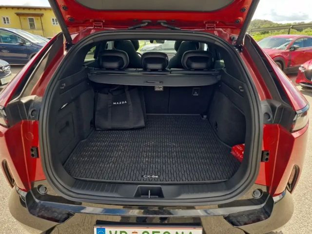 Mazda CX-6e