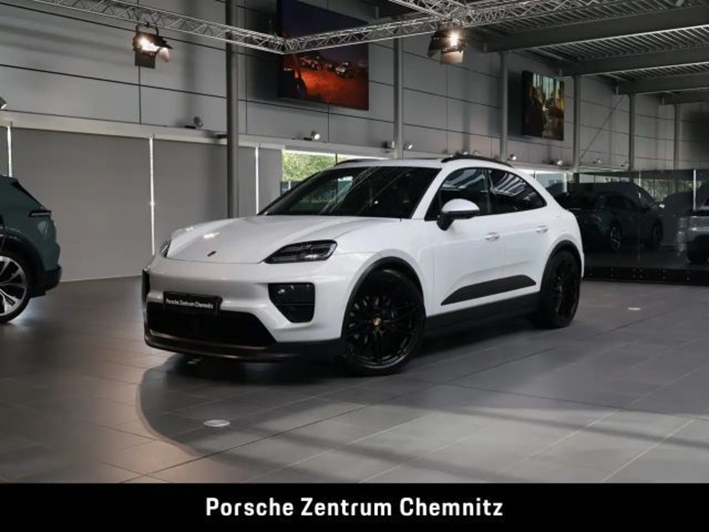 Porsche Macan 4