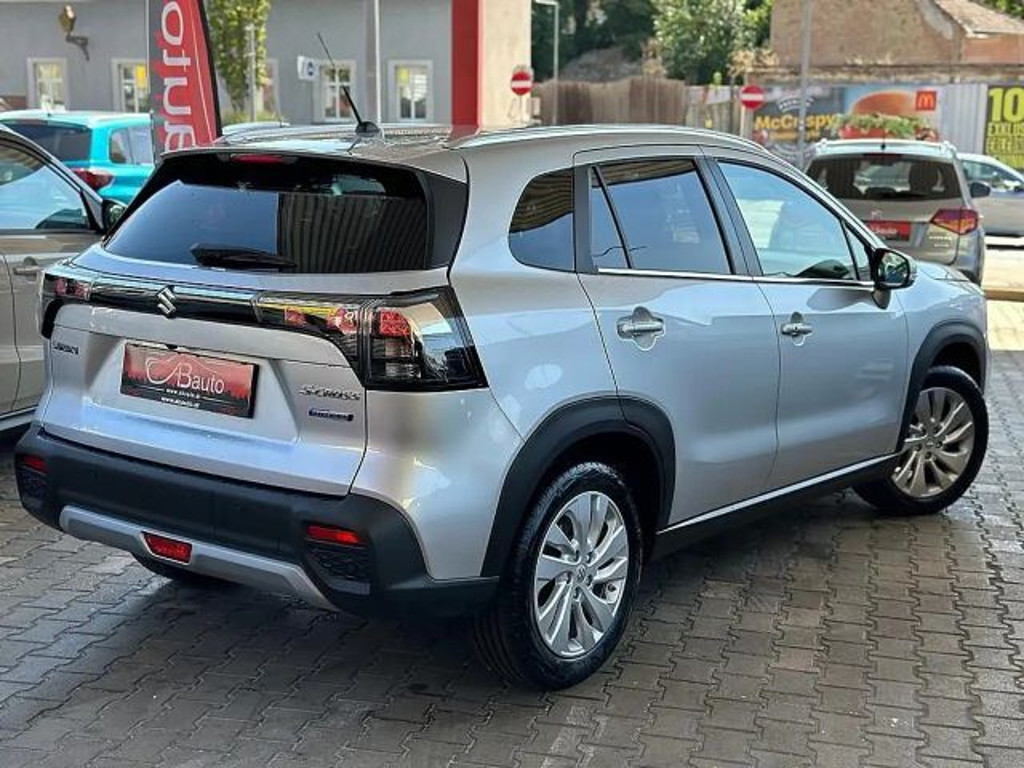 Suzuki S-Cross