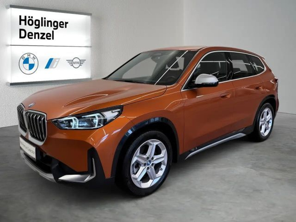 BMW iX1