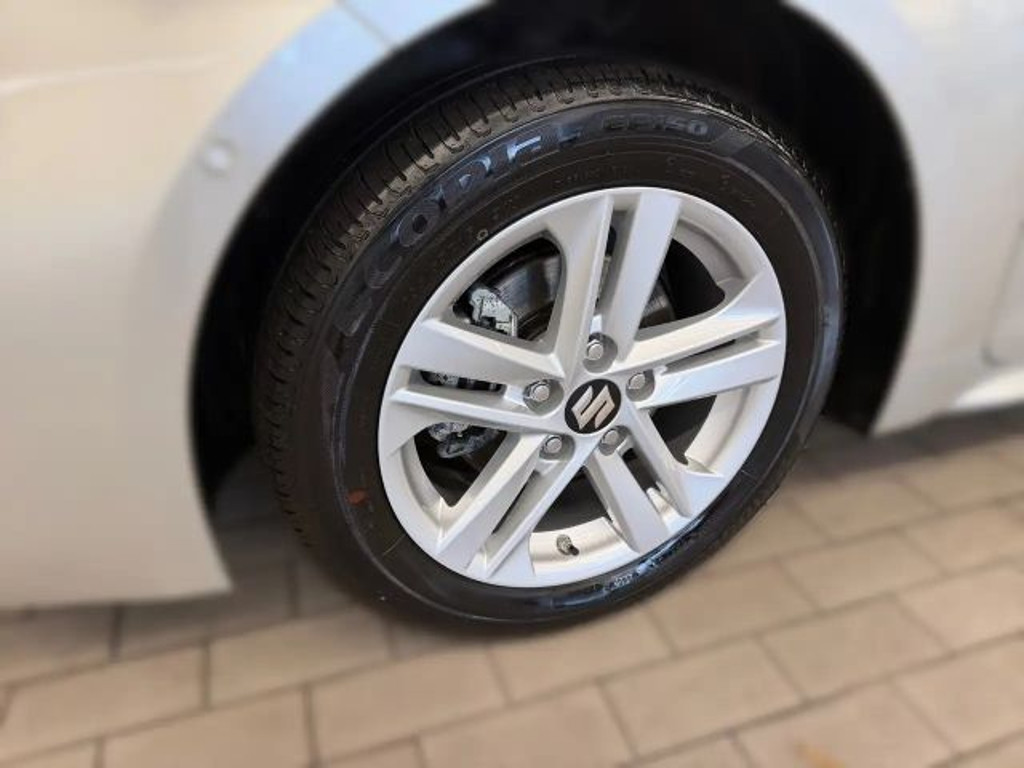 Suzuki Swace