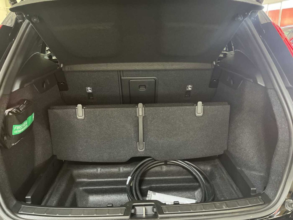 Volvo EX40